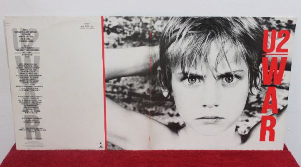 U2 - War